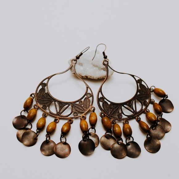 Vintage Y2K Faux Bronze & Wood Dangle Earrings – Boho Inspired Chime Style - Picture 2 of 4